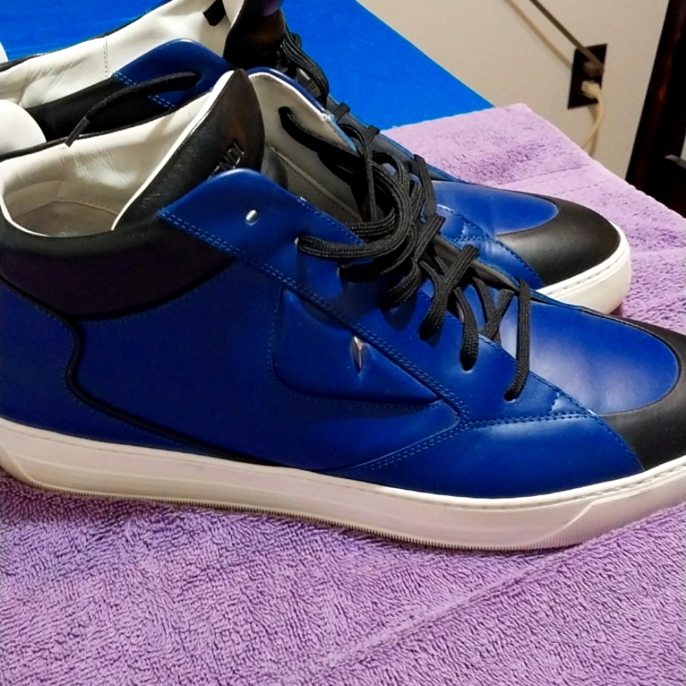 Fendi shoes worn couple times 🔥  all black and blue sofe calf leather shoes